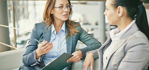 hiring manager asking candidate common interview questions