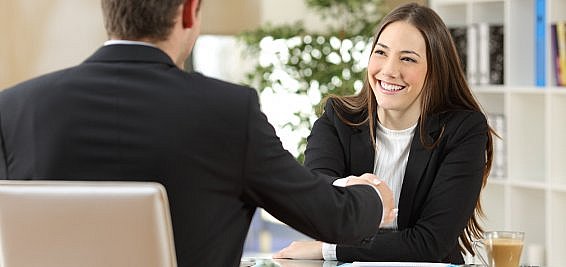 recruitment consultant discussing jobs with candidate